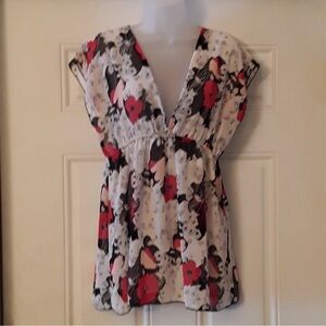 Forever 21 Juniors Tunic Style Top, Floral, Large